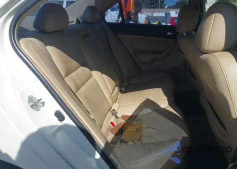 2005 Acura Tsx from USA, damaged, VIN JH4CL96845C002604